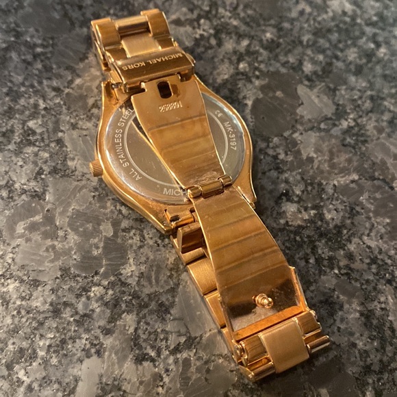 Oversized Slim Runway Rose Gold Tone Watch - Picture 4 of 8